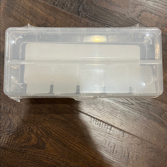 NWT Clear Utility Component Storage Box - Picture 2 of 5